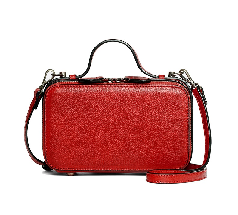 Dante Messenger Bag — detail view