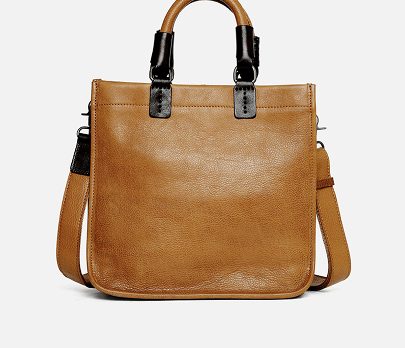 Mira Structured Tote — animated detail
